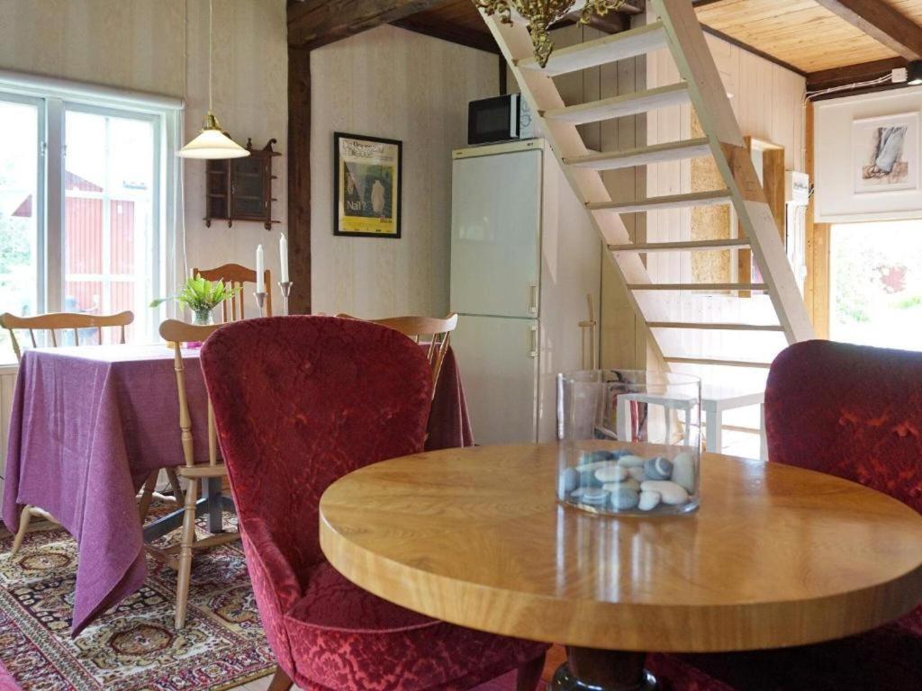 En Lantlig Idyll Med Skogen Precis Utanfoer Doerren! Villa Ullared Luaran gambar