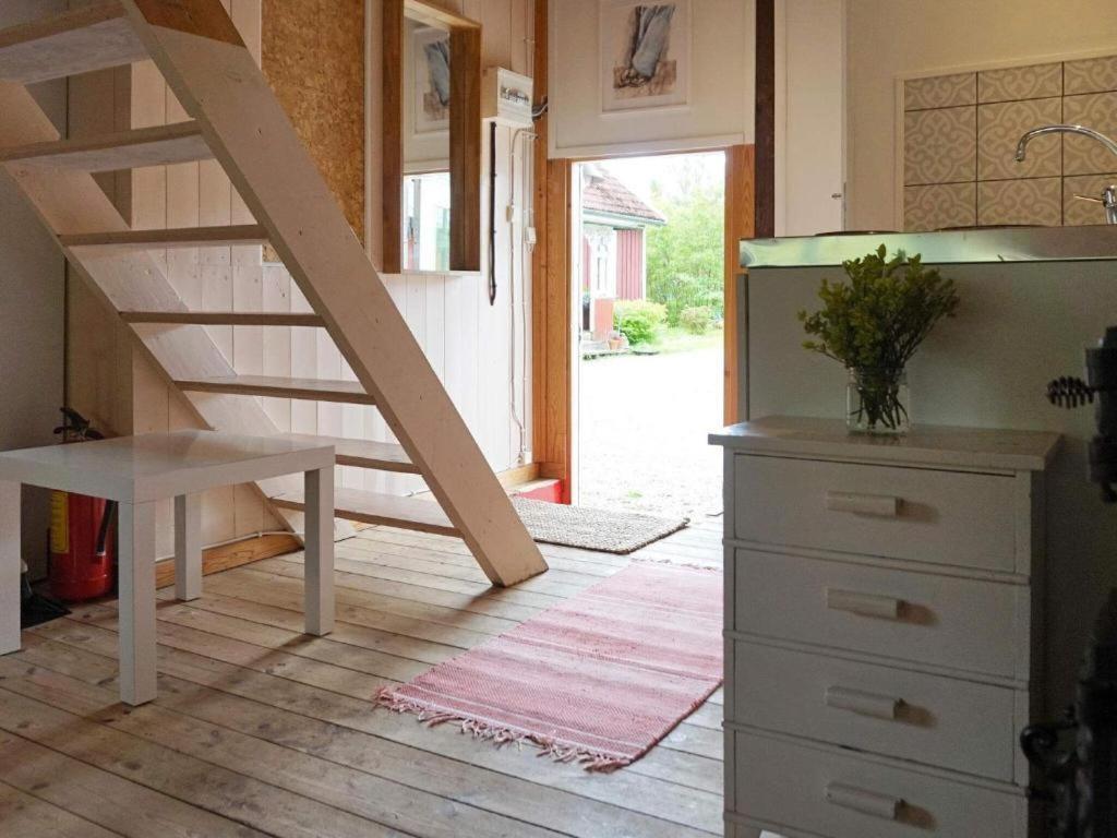 En Lantlig Idyll Med Skogen Precis Utanfoer Doerren! Villa Ullared Luaran gambar